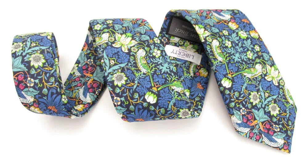 VAN BUCK Liberty Print Cotton Pocket Square - Strawberry Thief Green