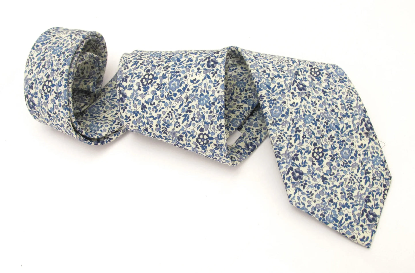 VAN BUCK Liberty Print Cotton Pocket Square - Katie & Millie Blue