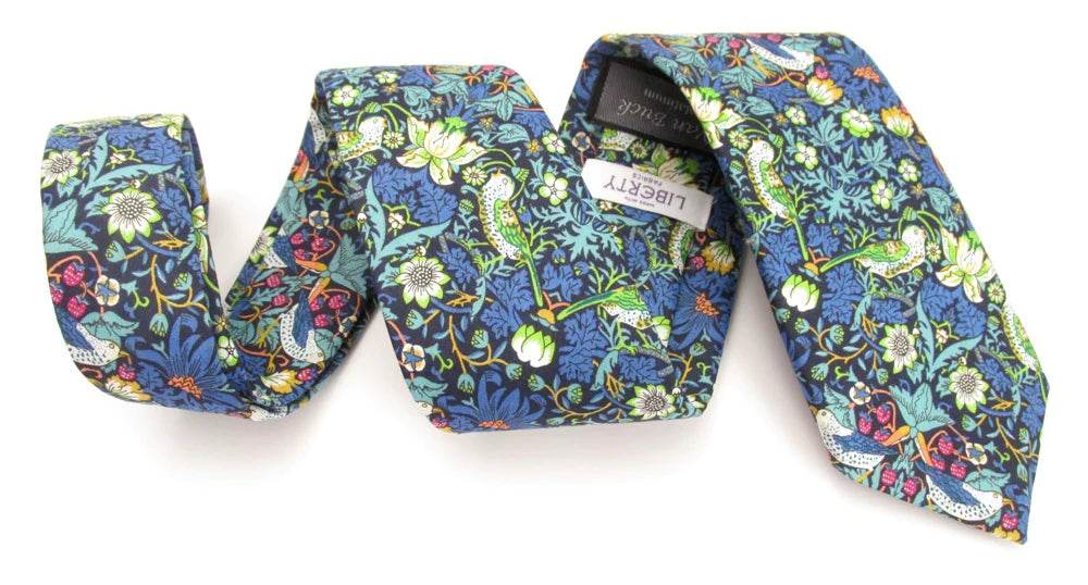 VAN BUCK Liberty Print Cotton Tie & Pocket Square - Strawberry Thief Green