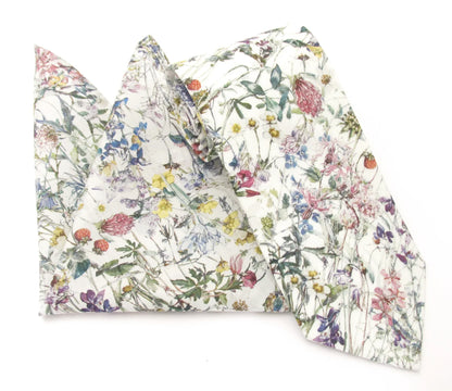 VAN BUCK Liberty Print Cotton Pocket Square - Wild Flowers Ivory